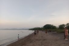 Pantai Marapokot